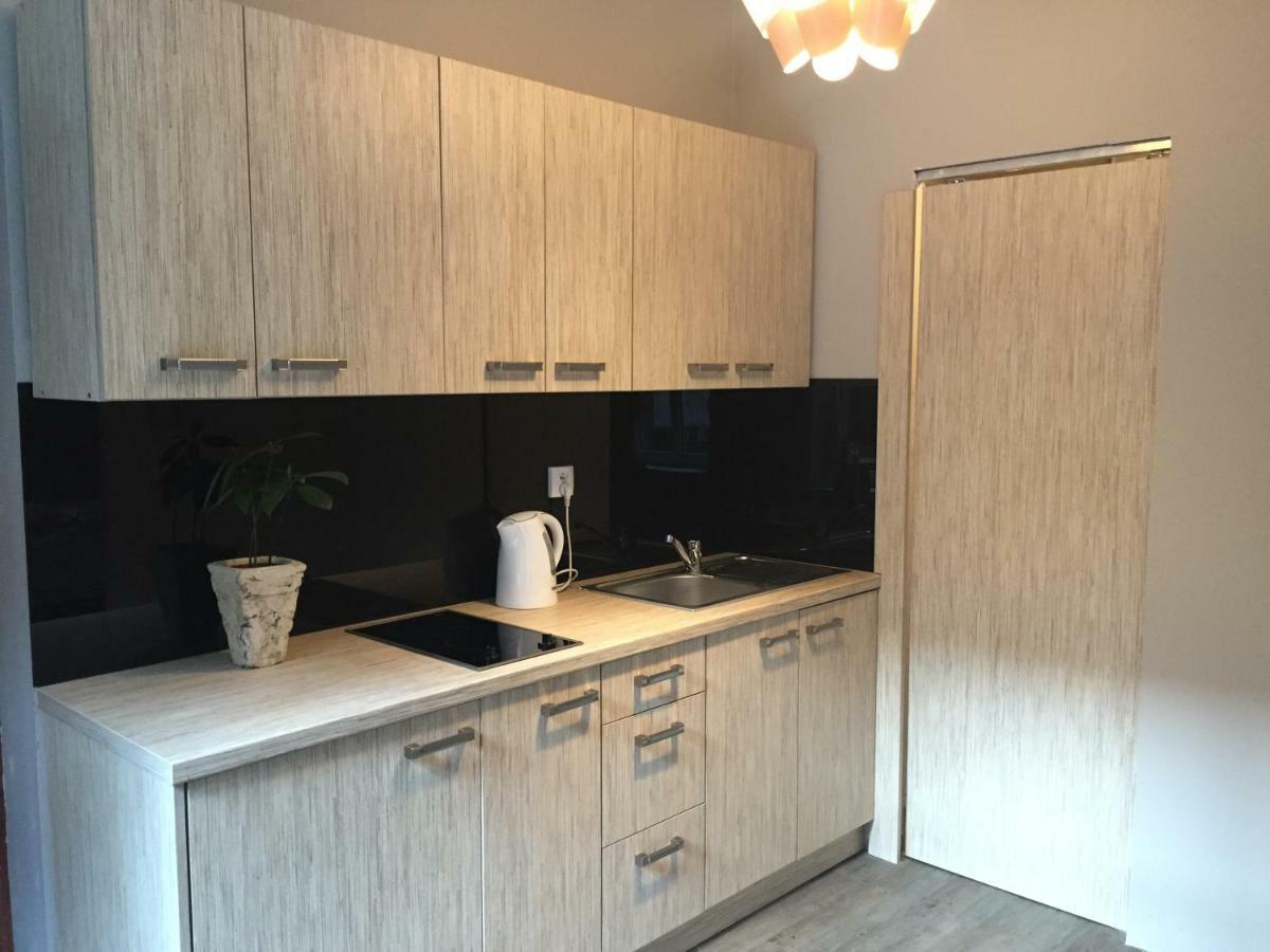 Kawalerka Fredry 3/12 Apartment พอซนาน ภายนอก รูปภาพ