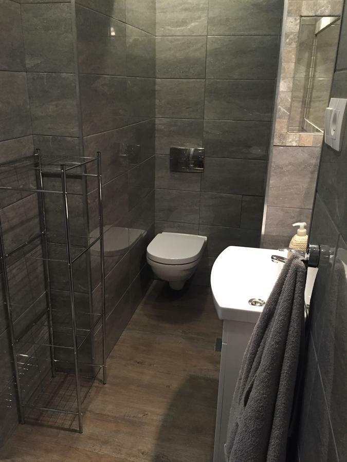 Kawalerka Fredry 3/12 Apartment พอซนาน ภายนอก รูปภาพ